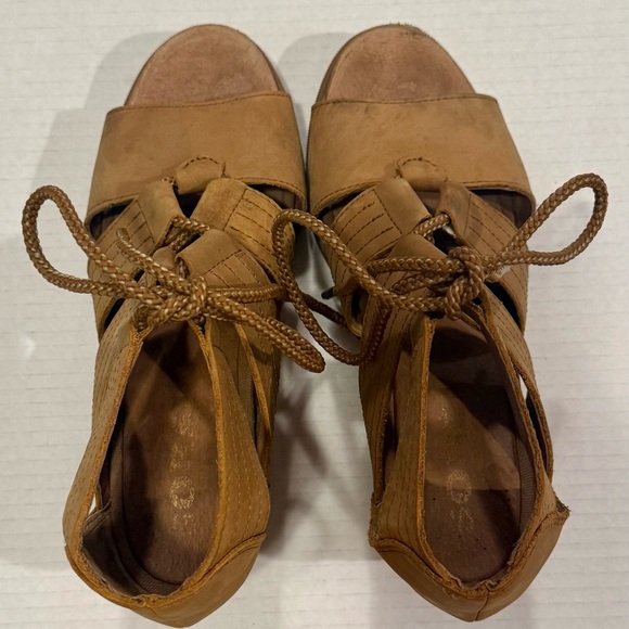 SOREL Joanie II Lace Wedge Sandals Brown Leather Size 8.5 - Picture 4 of 6